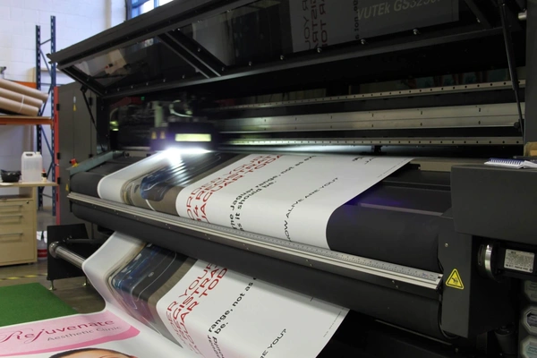 Vutek GS3250R Large Format Printer